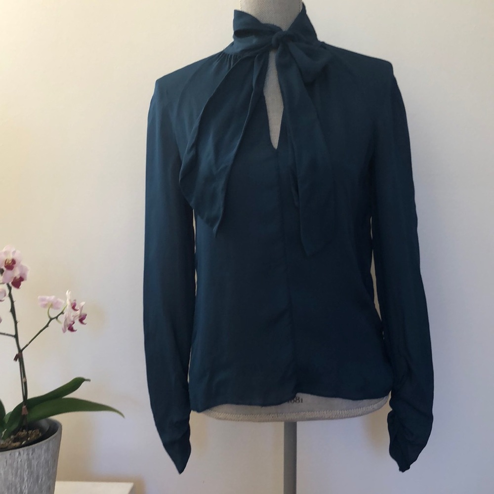 Elizabeth and James 100% Silk Blouse with Bow - Picture 1 of 4